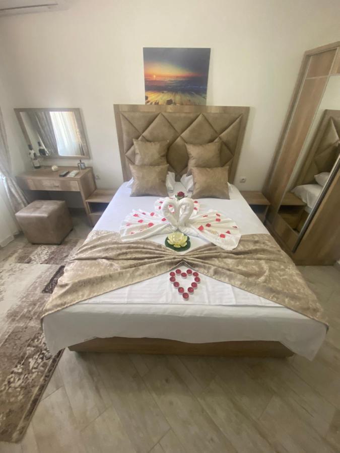 Apartments Gusar 울친 외부 사진
